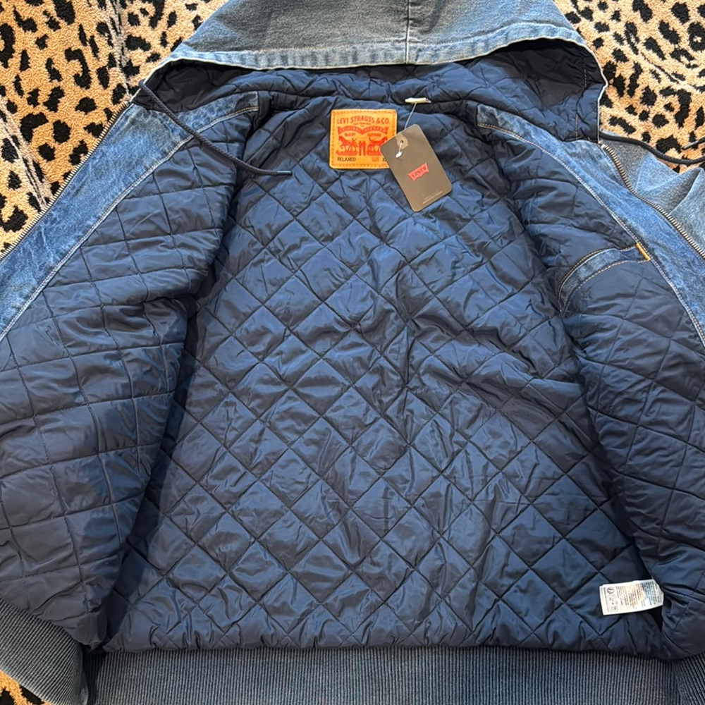 Levi's Blue Jean Jacket Classic Style - Picture 4 of 5
